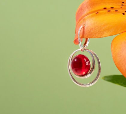 Pink Jade Necklace: A Symbol of Grace, Elegance, and Natural Beauty
